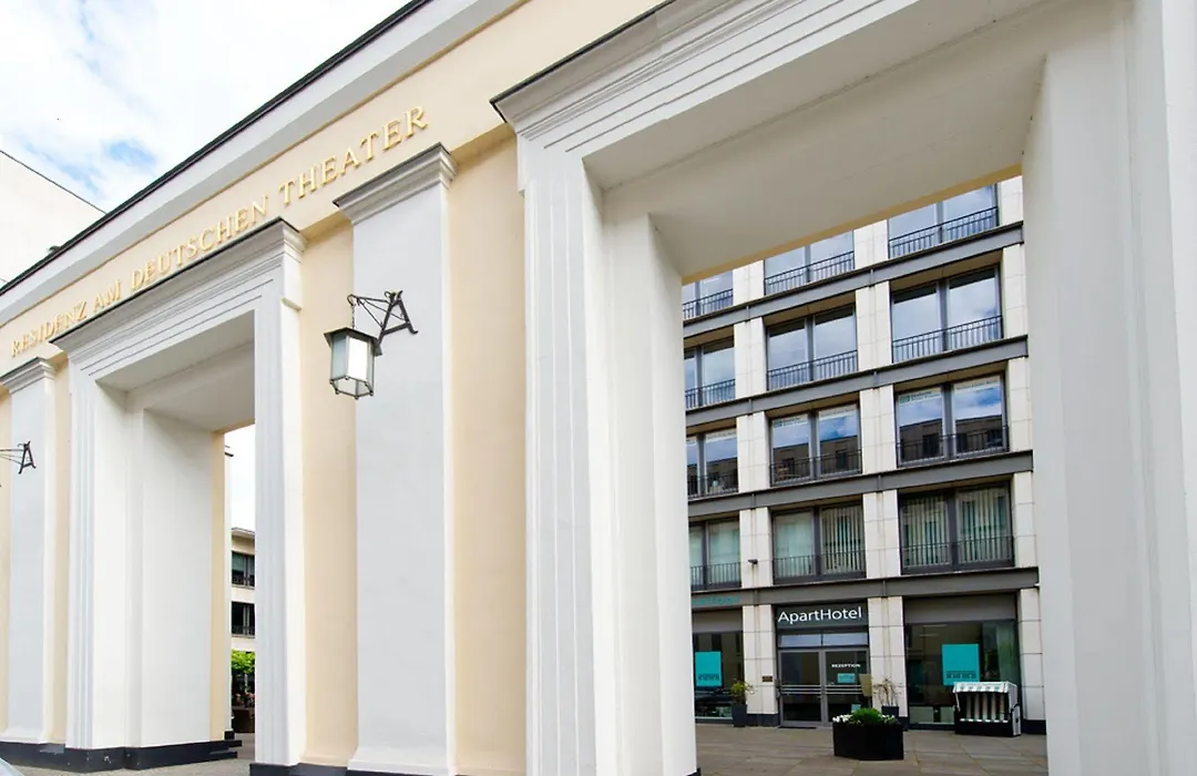 ApartHotel Residenz am Deutschen Theater-1